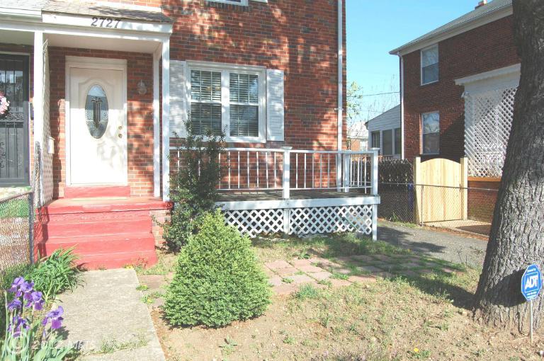 2727 UHLE ST S, Shirlington, Virginia Homes & Land - Real Estate