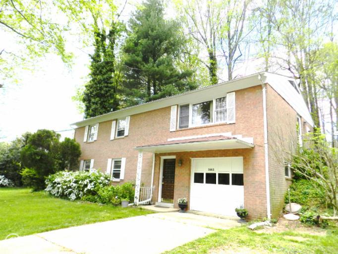 7012 ASHBURY DR, West Springfield, Virginia Homes & Land - Real Estate
